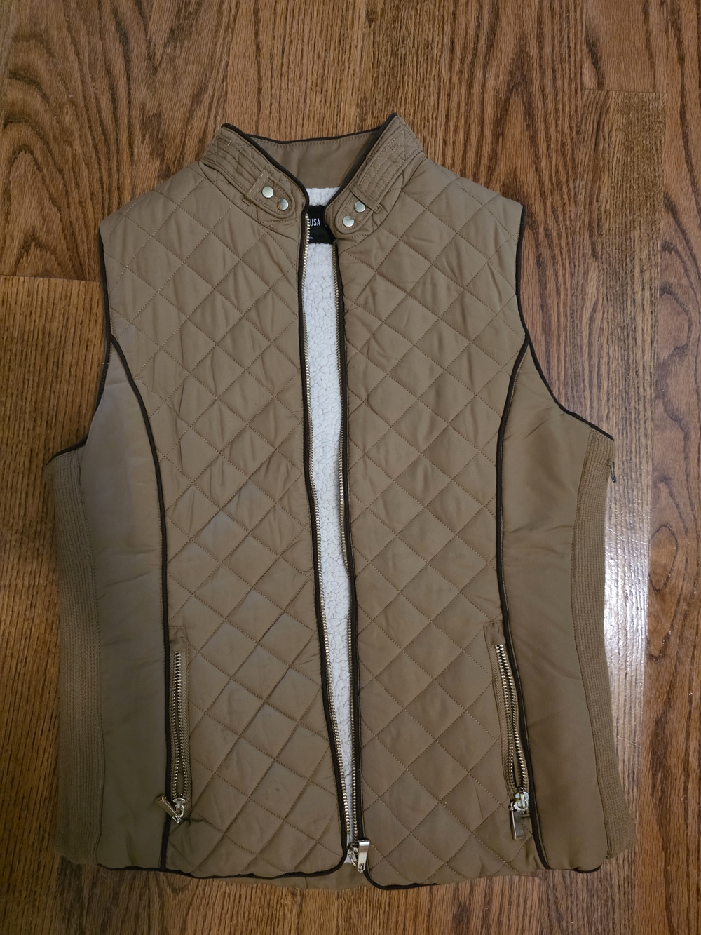 Active USA Quilted Brown Sleeveless Zip Vest with Contrast Trim